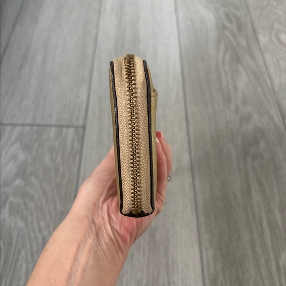 Kate Spade Spencer Metallic Slim Continental wallet. - Picture 7 of 14